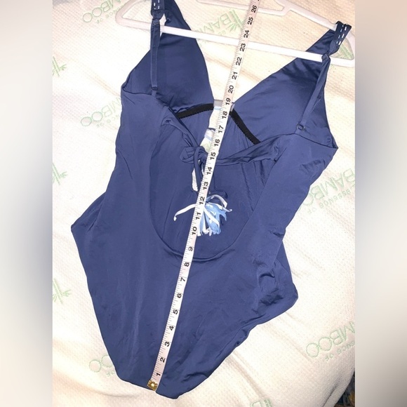 BECCA blue lattice and tassel plunging one piece swimsuit Large - Picture 3 of 9